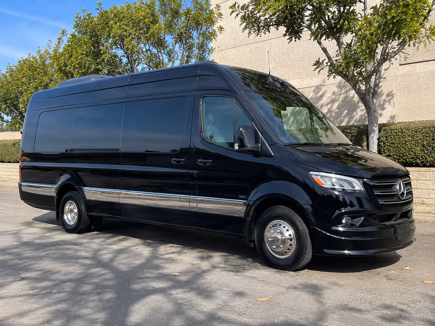 Brooklyn Park Wedding Transportation & Shuttle Service