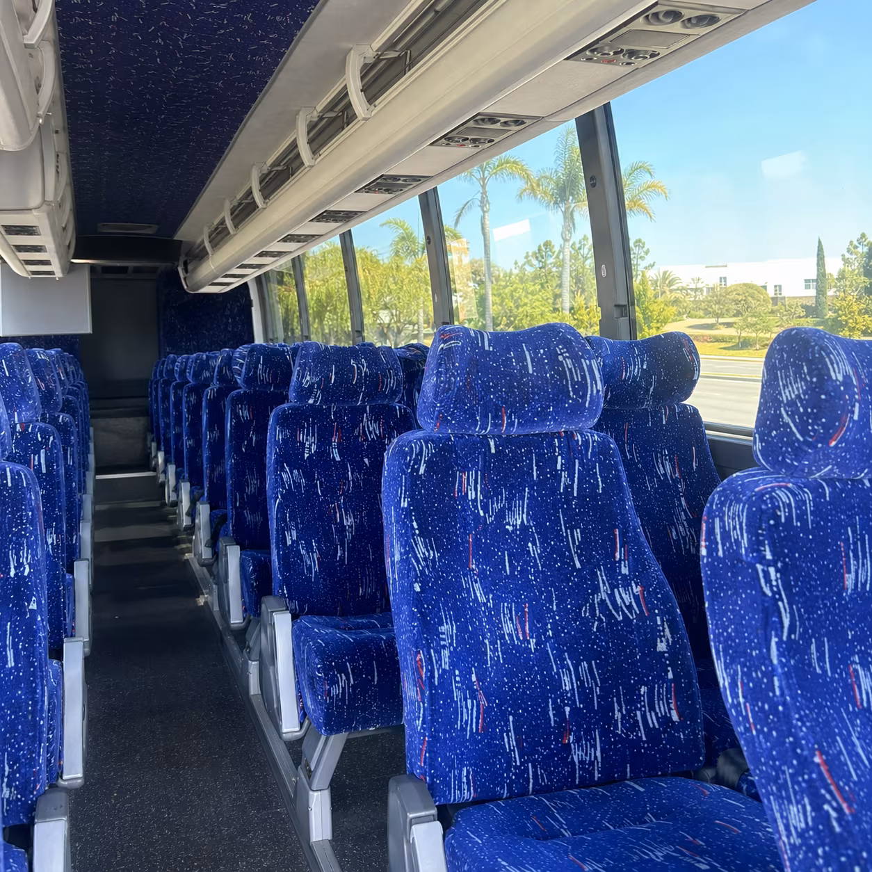 Minneapolis Airport Shuttle & Transportation party bus exterior