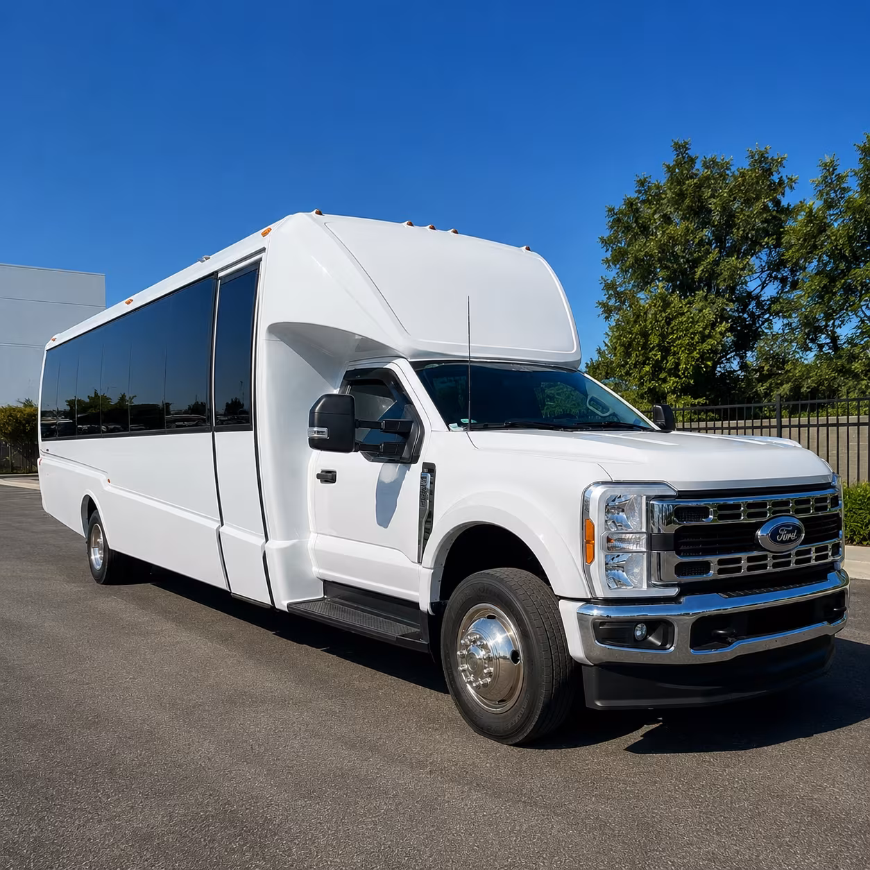Minneapolis Airport Shuttle & Transportation party bus exterior