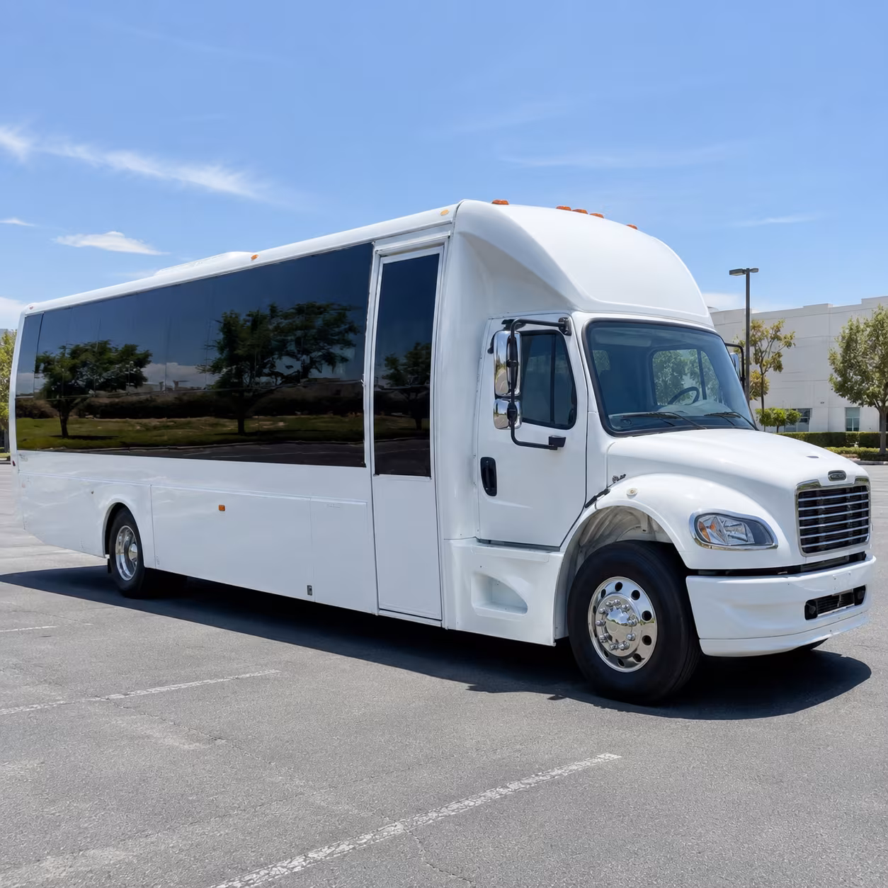 Minneapolis Birthday, Sweet 16, & Quinceañera Transportation party bus exterior
