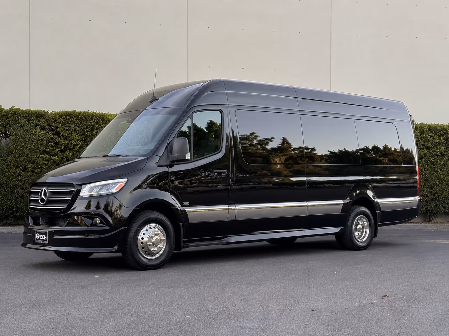 Minneapolis Corporate Transportation party bus exterior