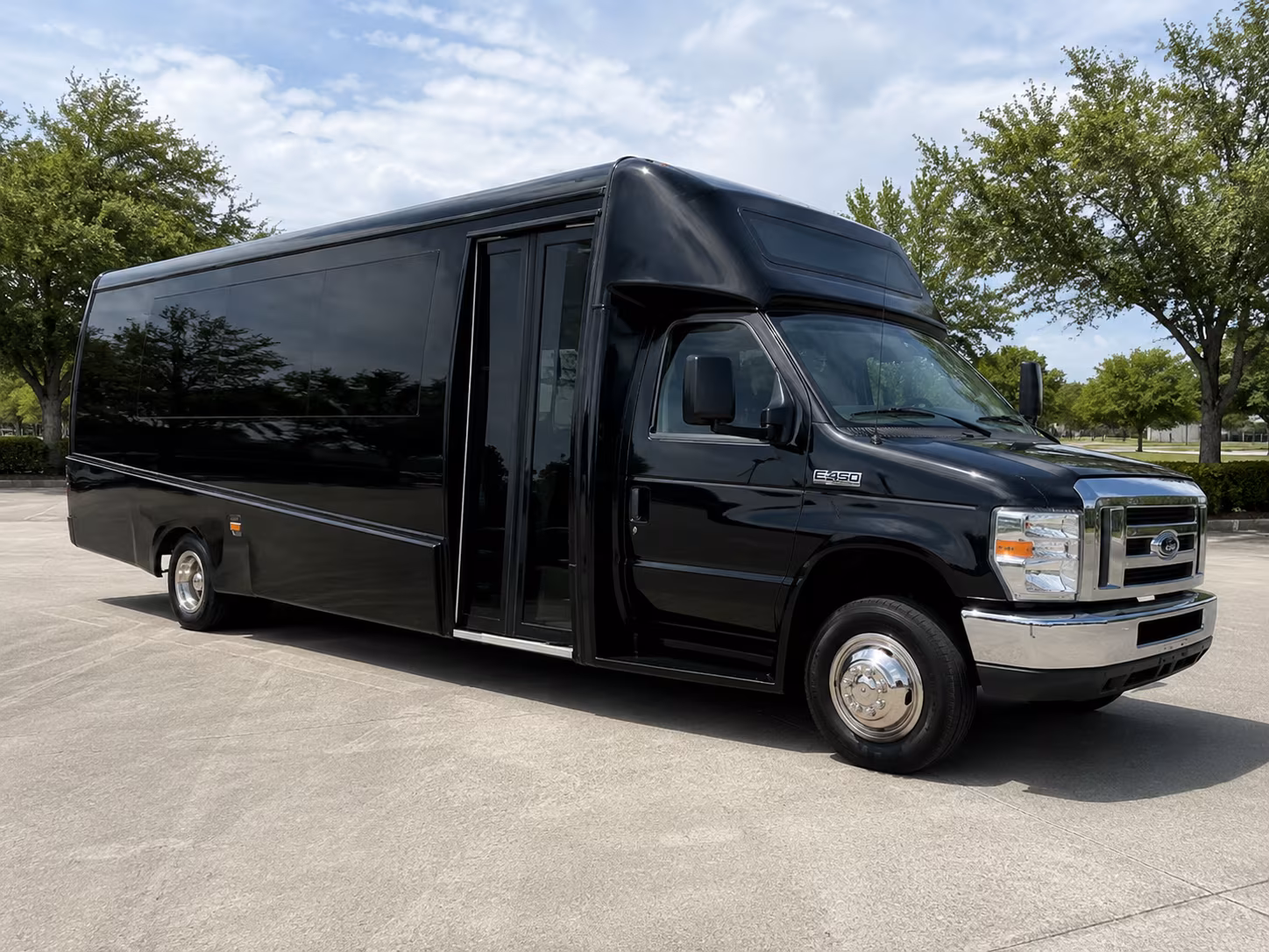 Minneapolis Wedding Transportation & Shuttle Service