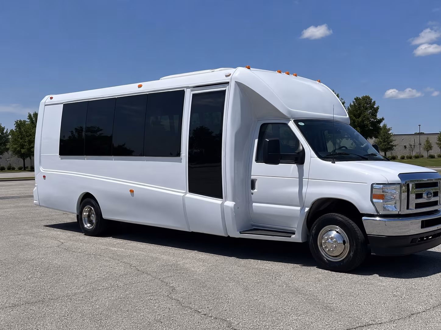 Woodbury Birthday, Sweet 16, & Quinceañera Party Bus Rentals